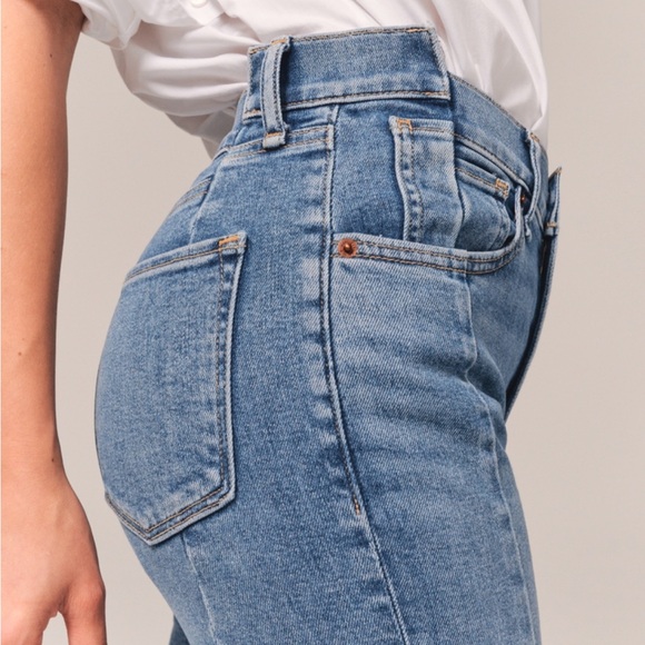 A&F Curve Love Super Skinny Ankle High Rise Jean - Picture 4 of 11